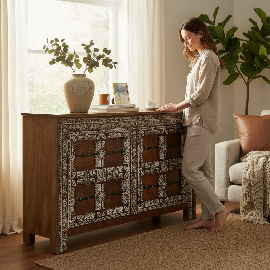 Hand‑Carved Mango Wood Sideboard — 4‑Door Vintage Indian Cabinet, Floral & Geometric Carving, 185 × 100 × 44 cm