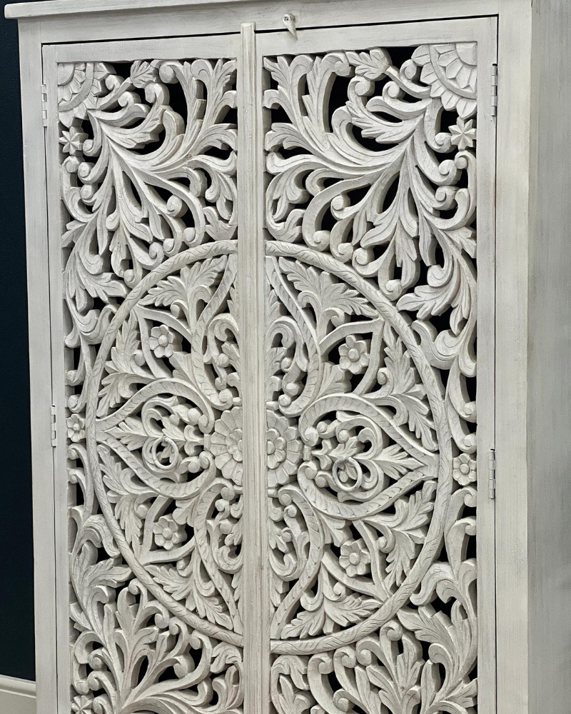 Hand-Carved Mango Wood Wardrobe – Whitewashed Finish with Floral Detailing