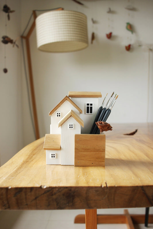 Village Vibes Wooden Pen Stand