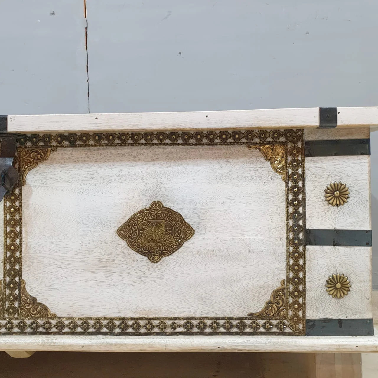 hand carved blanket box, wooden trunk, whitewashed blanket box, brass fittings box, brass medallion trunk, blanket trunk, linen chest, indian furniture, bedroom blanket box, living room trunk, entryway chest, storage bench, coffee table trunk, handmade blanket box, artisan made trunk, premium wood chest, quality wood furniture, durable trunk, sturdy blanket box, timeless chest, elegant trunk, statement blanket box, heirloom chest, mughal style trunk, vintage blanket box, eclectic chest, coastal trunk, rusti