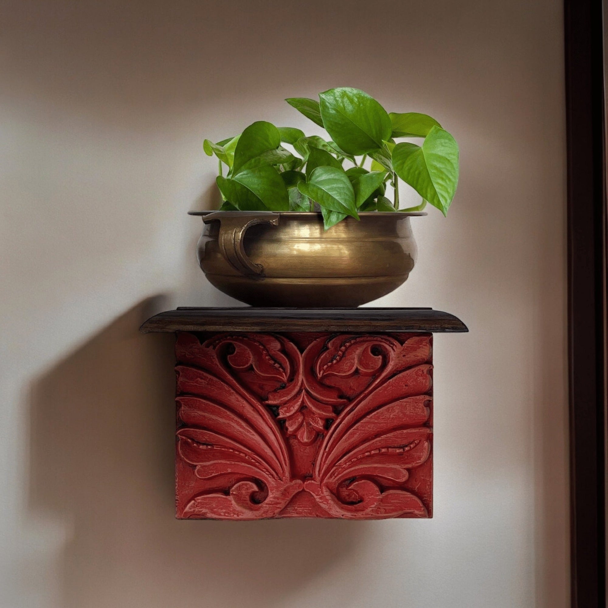 Antique Carved Mango Wood Wall Shelf - Vintage Home Decor, Red/Blue, 25x15x20 cm