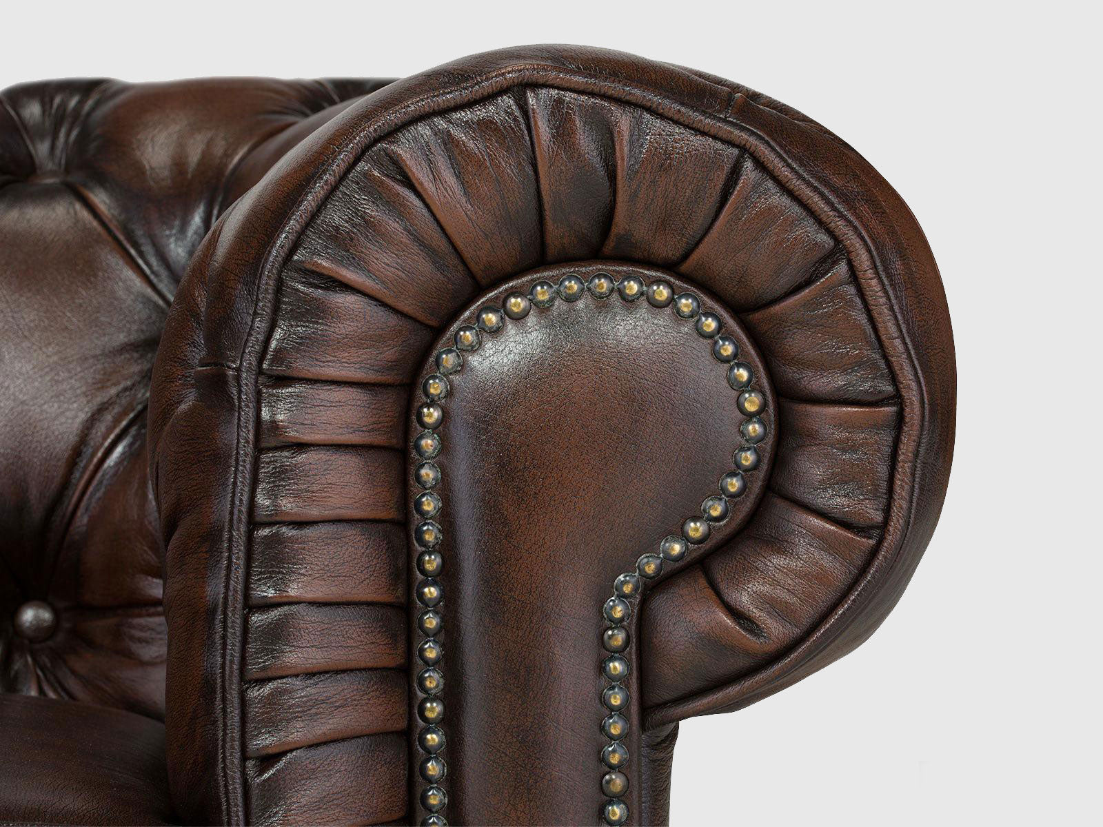 Chesterfield Traditional Sofa Set | Handcrafted Genuine Leather Sofas by Living Furn India