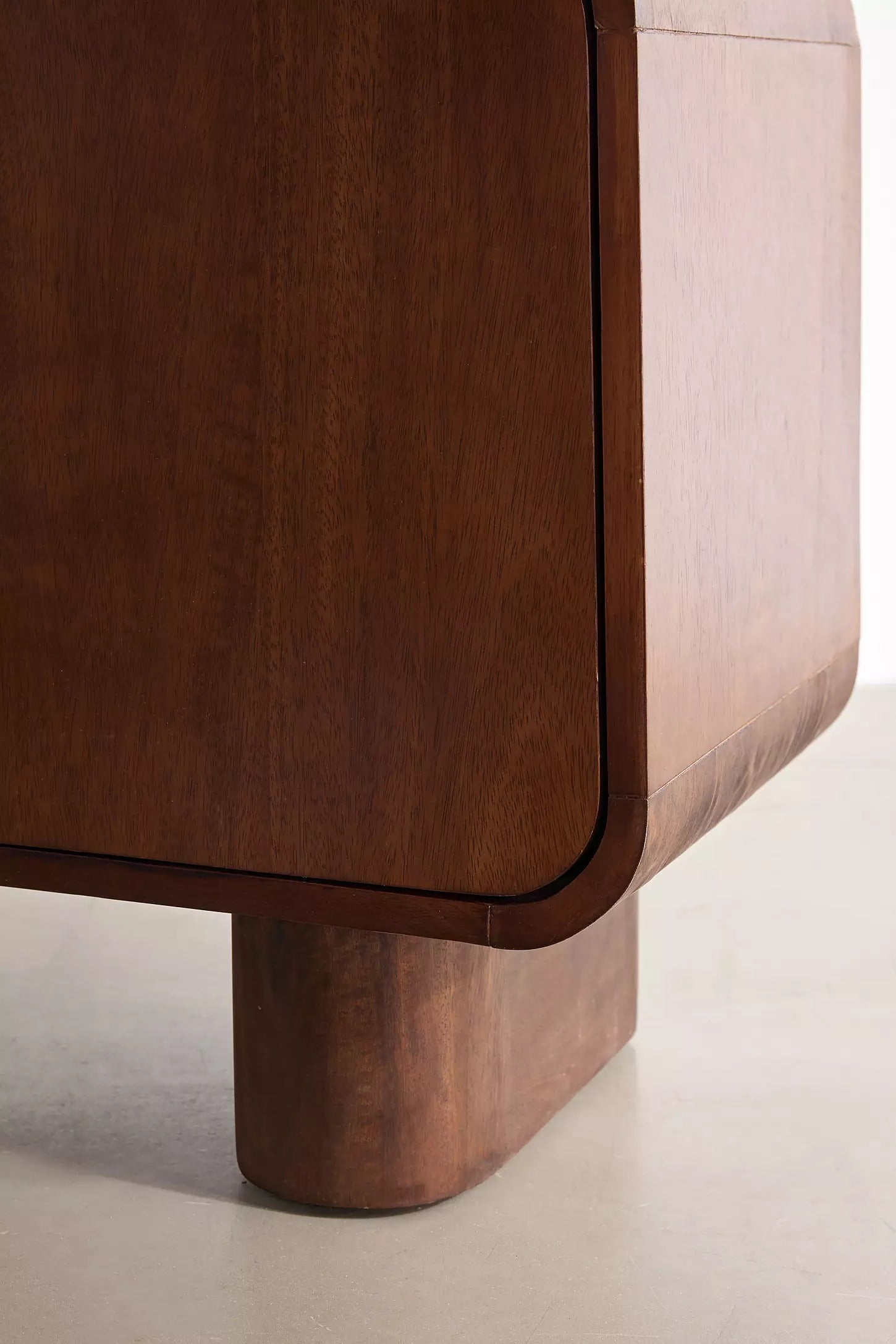 Huron Low Media Console