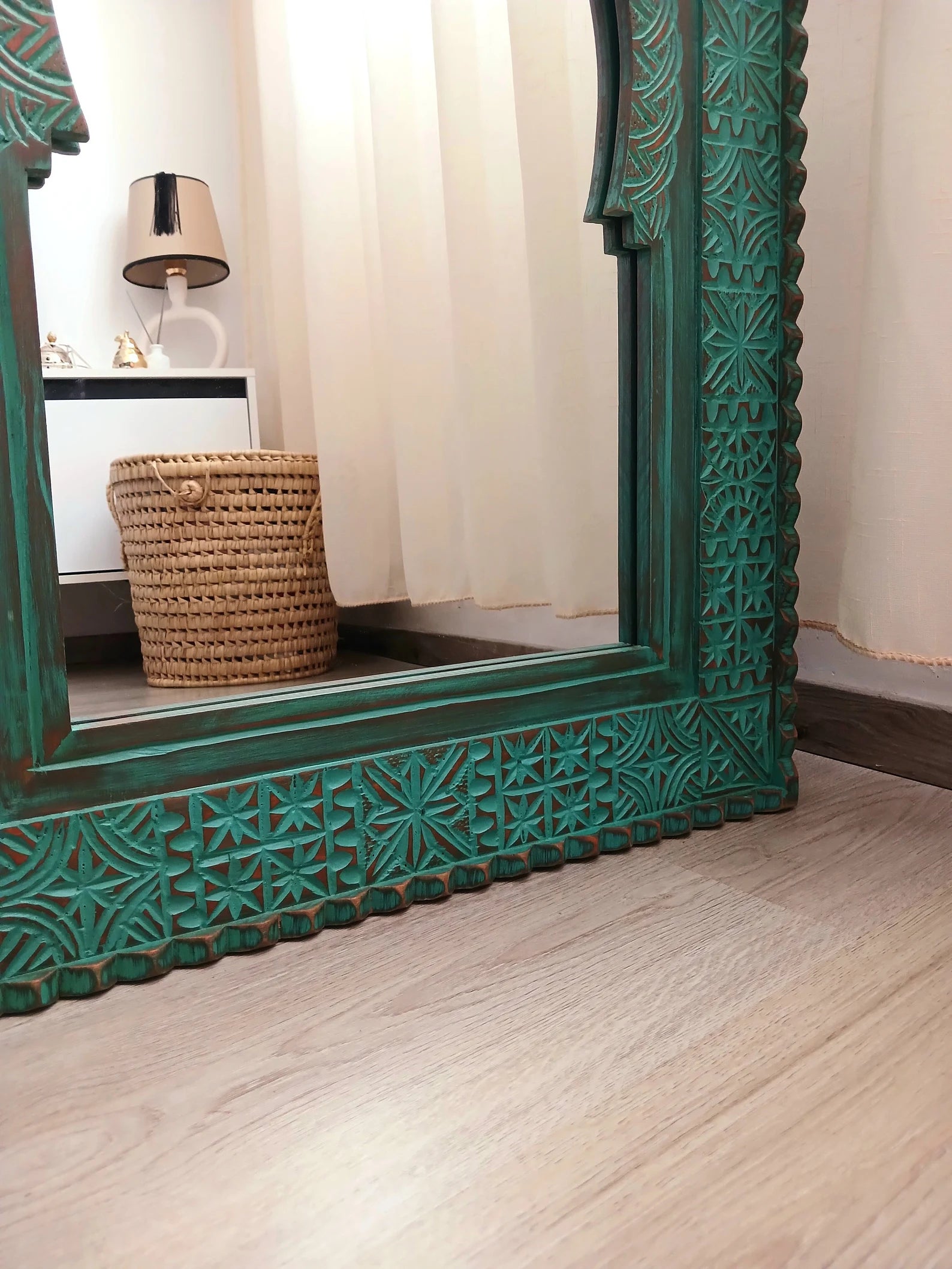 Moroccan Hand‑Carved Wooden Wall Mirror — Vintage Arch Frame, Farmhouse Decor 80 × 60 cm | Living Furn India